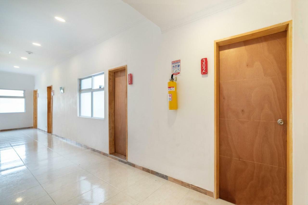 Ayenda 1238 Nuevo Colombia Hotel Меделин Екстериор снимка
